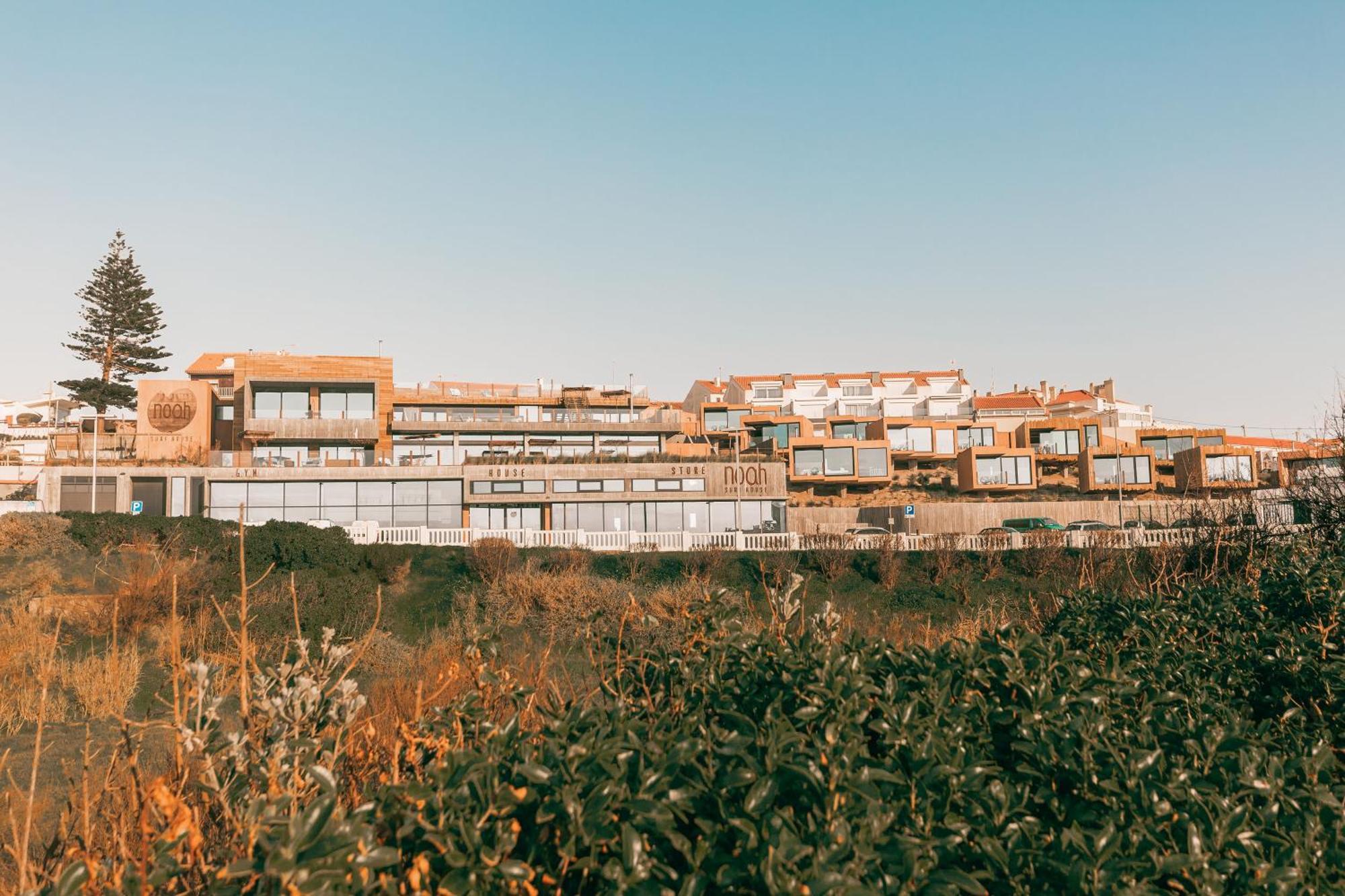 Отель Noah Surf House Portugal Санта-Круш Экстерьер фото