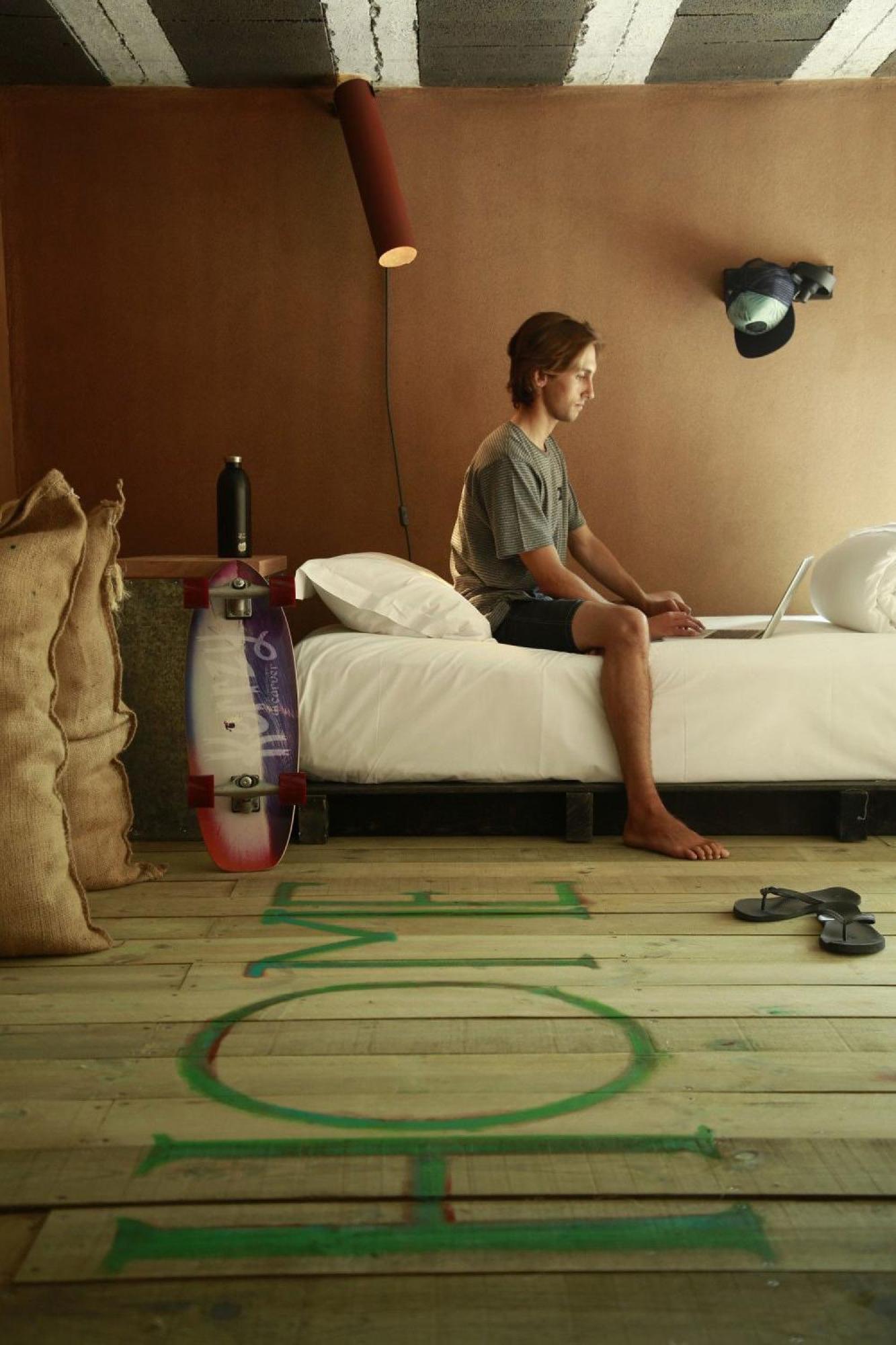 Отель Noah Surf House Portugal Санта-Круш Номер фото